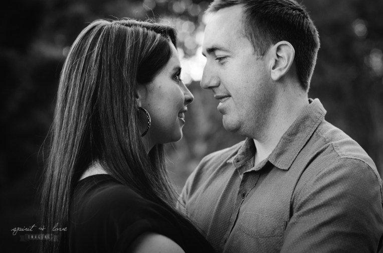 Mark-&-Sasha-Ferres-Pregnancy-Reveal-B&W-35
