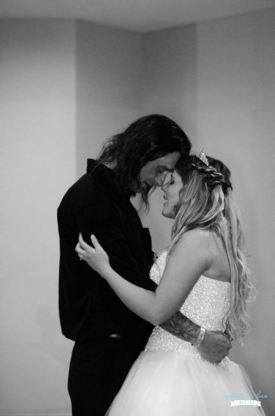 Aydian-&-Tanita---Reception-B&W-83