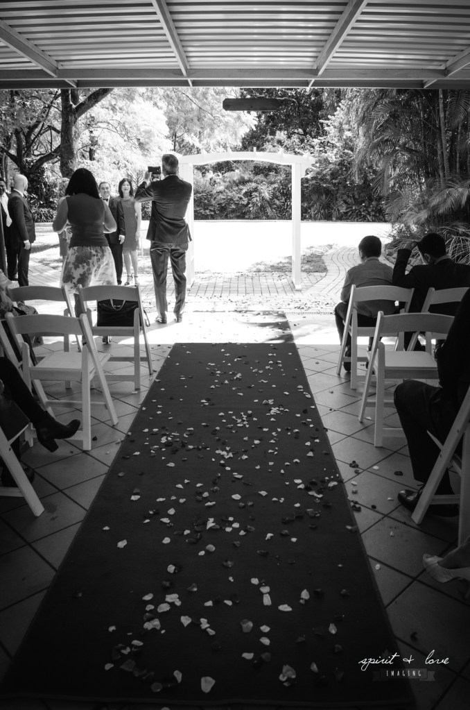 Ty-&-Maxine-~-Ceremony---B&W