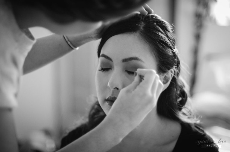 Ty-&-Maxine-~-Getting-Ready---B&W-34