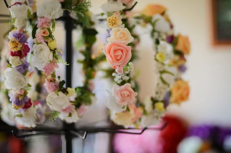 Love-crowns---ROOM-20