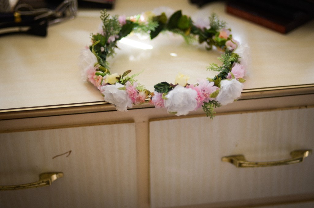 Love-crowns---ROOM-4