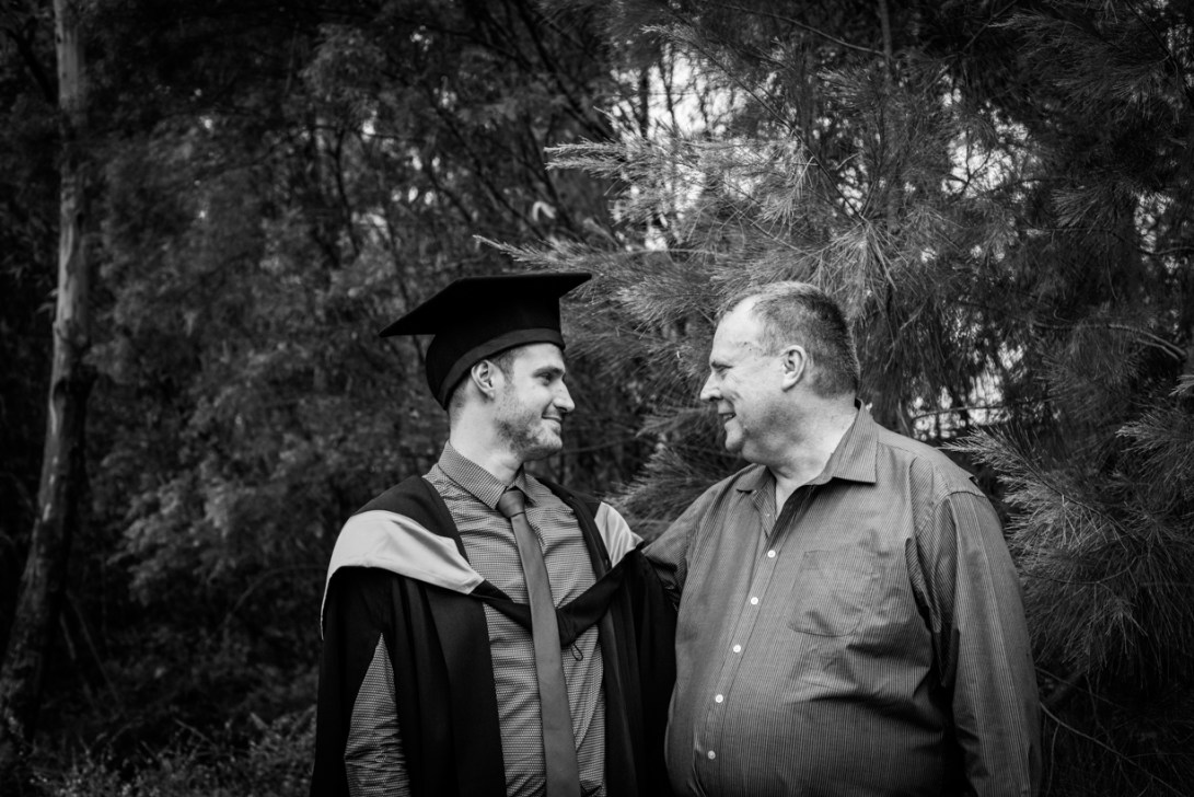 bens-graduation-gates-family-bw-6