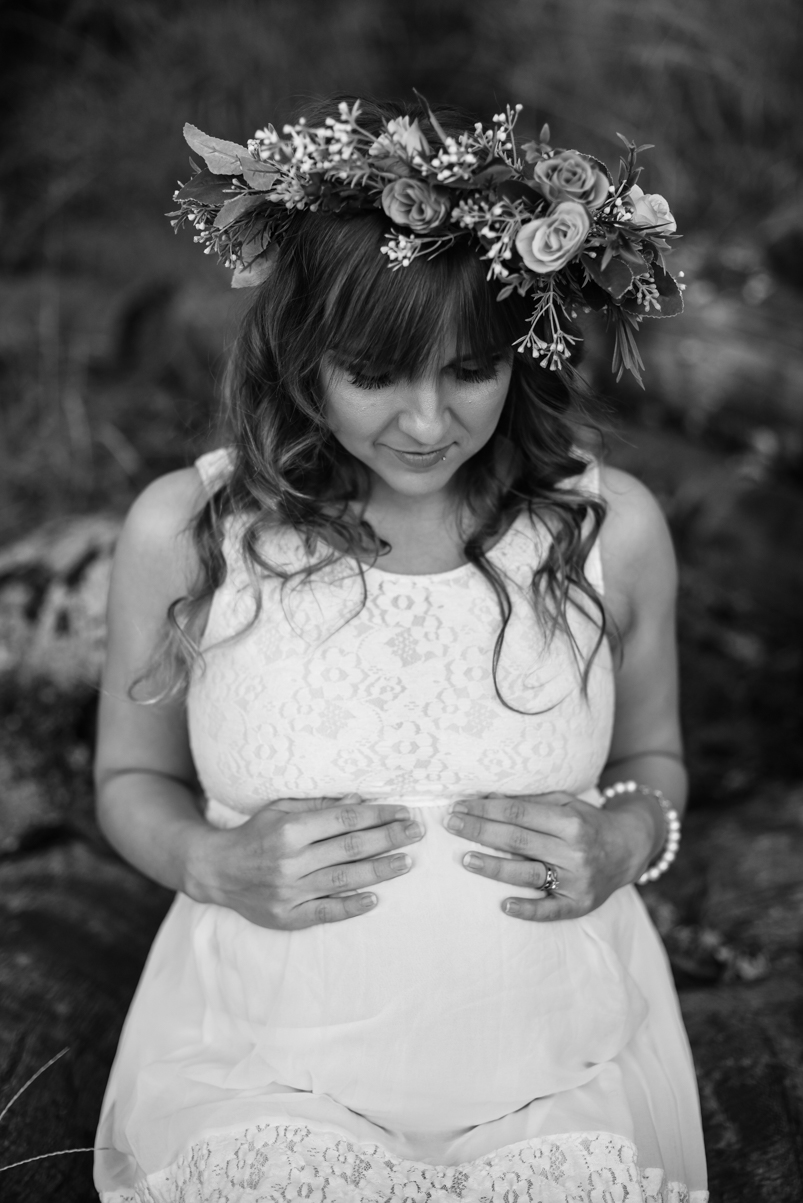 Tameika Maternity B&W-13