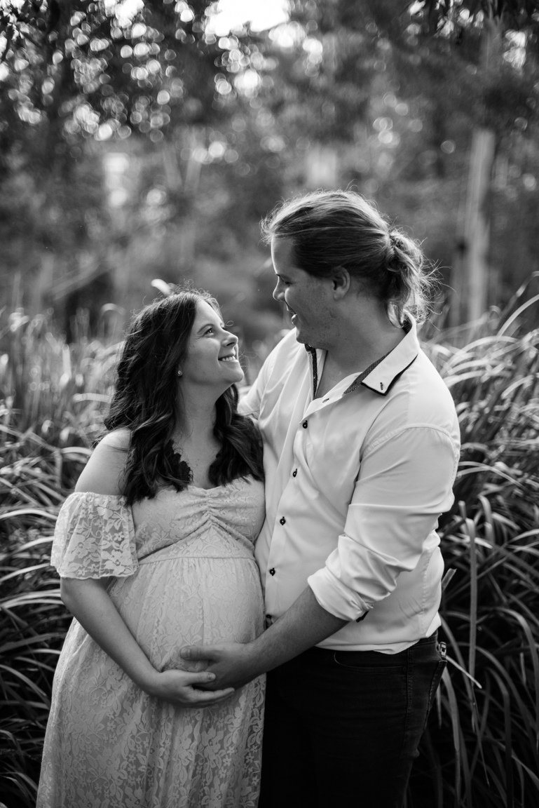Scott + Ashley Maternity - B&W-20
